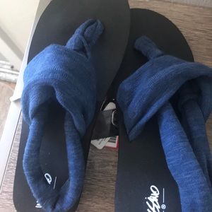 yoga flip flops